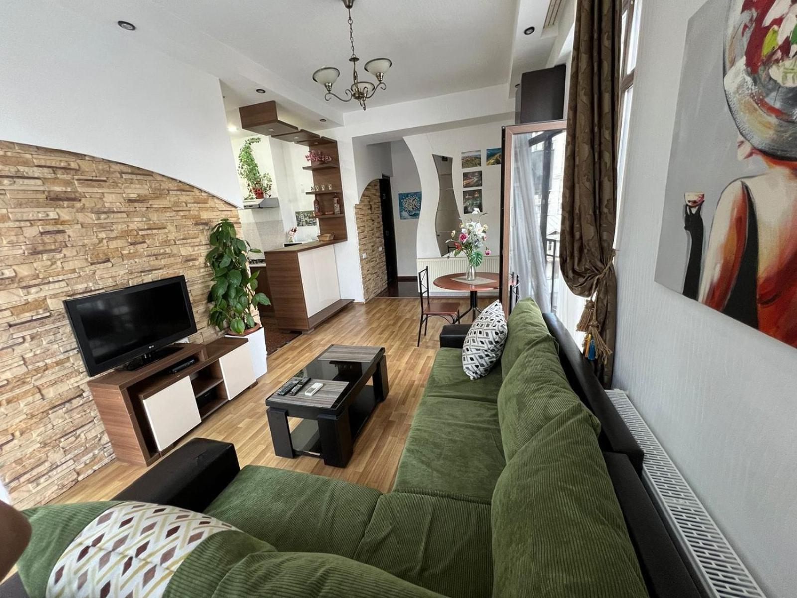 Cozy Apartment In The City Center Mtatsminda Tbilisi Exterior foto